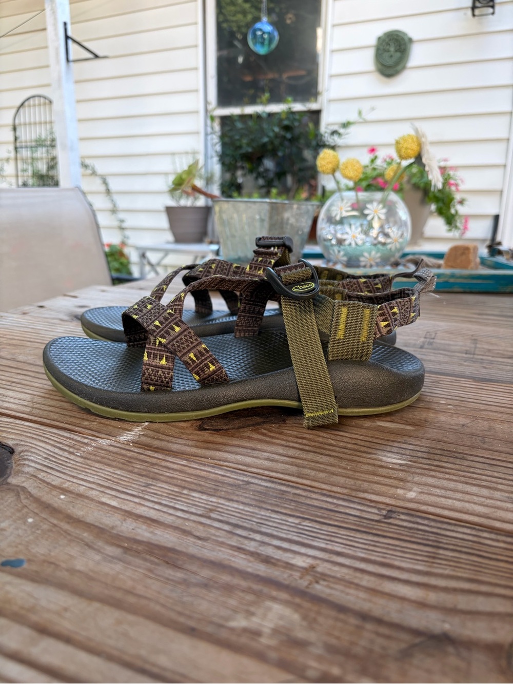 Chaco Women’s Size 6 Brown Olive Strappy Sport Sandals Adjustable Hiking